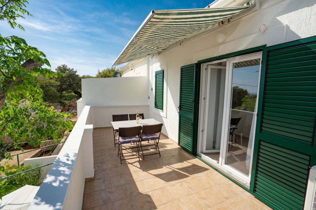 Ferienwohnung Kuca Za Odmor Denona Borovići Exterior foto