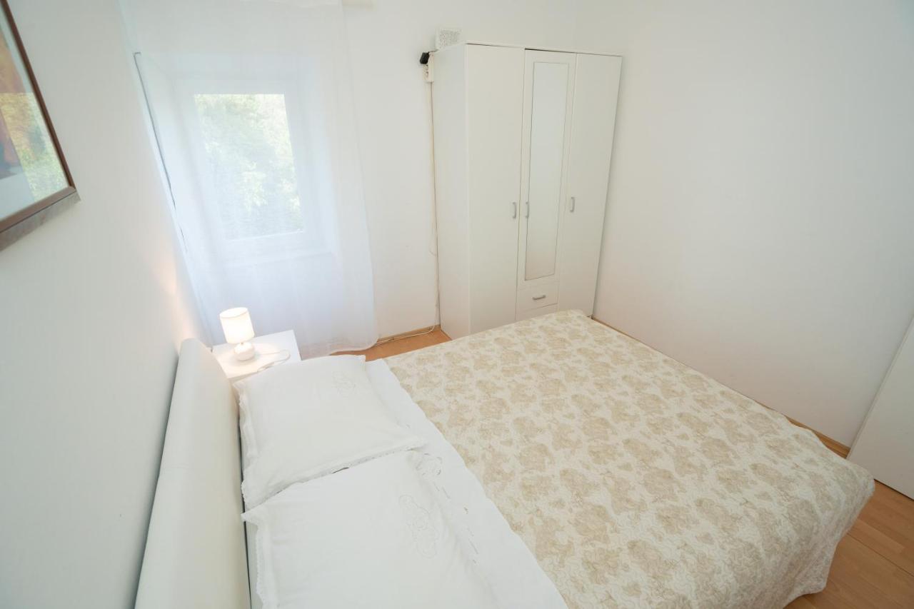 Ferienwohnung Kuca Za Odmor Denona Borovići Exterior foto